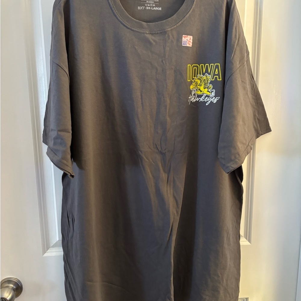 Mens Gray Iowa Hawkeyes T-Shirt Sz 3XT - Picture 5 of 6